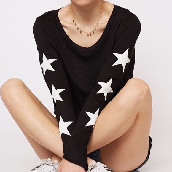 Last M New Edgy Chic Star Graphic Print Top - Picture 4 of 7